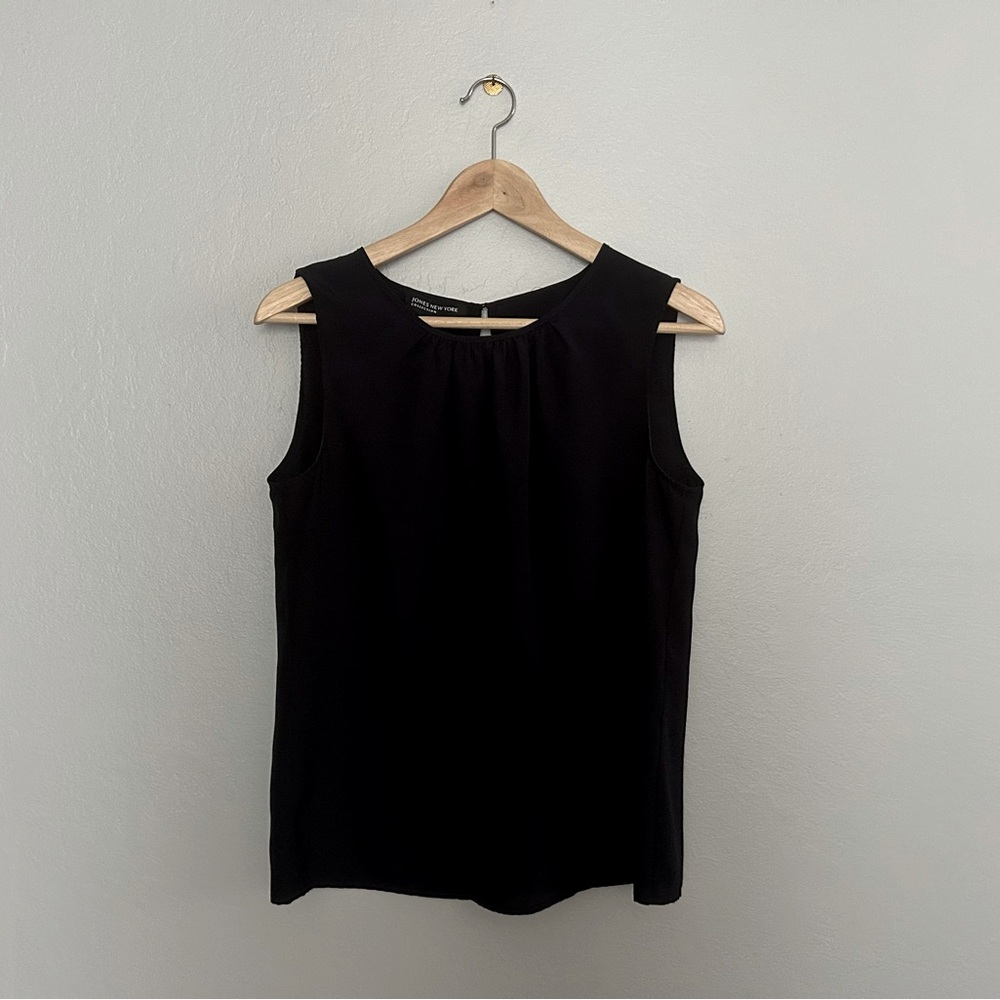 Jones New York Navy Sleeveless Gathered Neckline Blouse